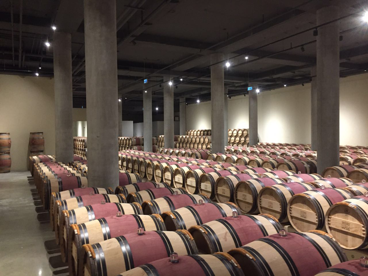 Humidification systems for wineries - plasgan